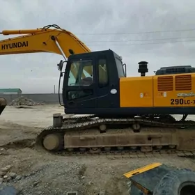 Caterpillar Excavator 2011