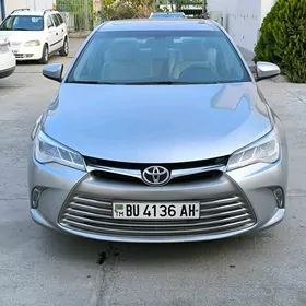 Toyota Camry 2017