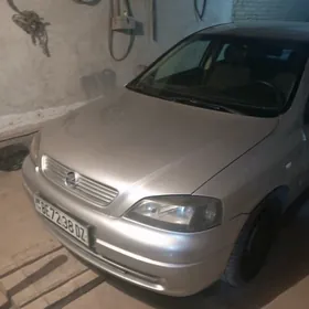 Opel Astra 2004