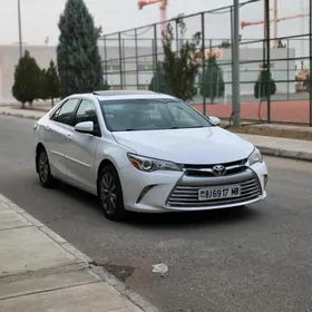 Toyota Camry 2017