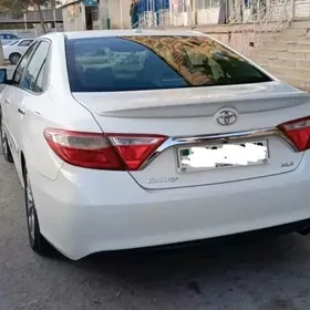 Toyota Camry 2017