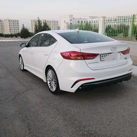 Hyundai Elantra 2018