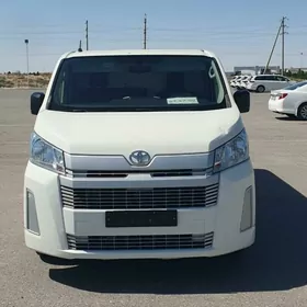 Toyota Hiace 2020