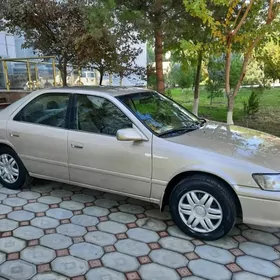 Toyota Camry 2000