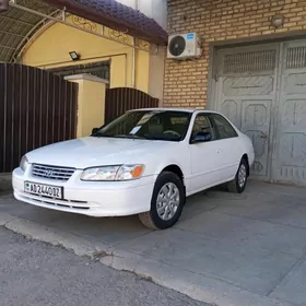 Toyota Camry 1998