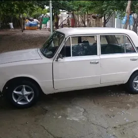 Lada 2104 1988