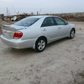 Toyota Camry 2004