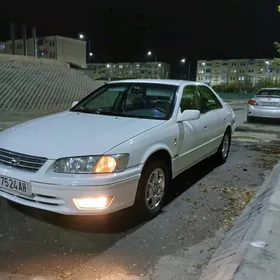 Toyota Camry 1999