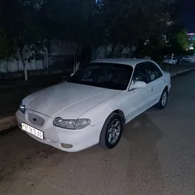 Hyundai Sonata 1998