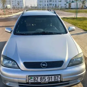 Opel Astra 2003