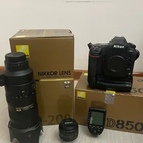 NIKON D850