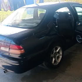 Nissan Cefiro 1995