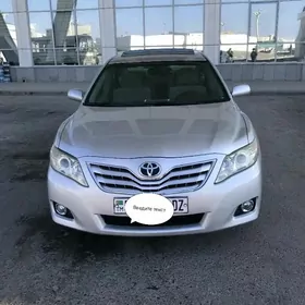 Toyota Camry 2010