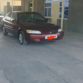 Toyota Camry 1999