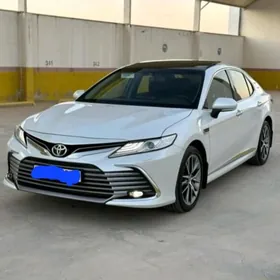 Toyota Camry 2022