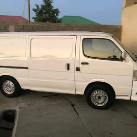 Toyota Hiace 2012