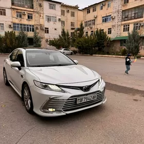 Toyota Camry 2018