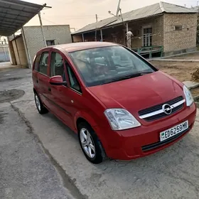 Opel Zafira 2003