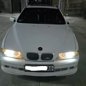 BMW E39 2001