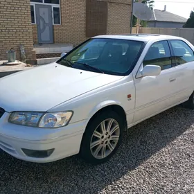 Toyota Camry 1999