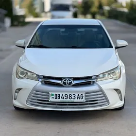 Toyota Camry 2017