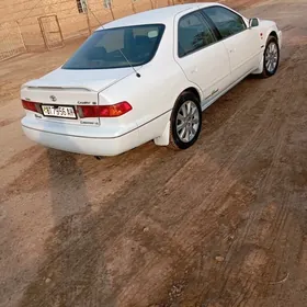 Toyota Camry 2001