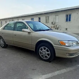 Toyota Camry 2000