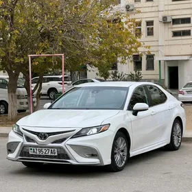 Toyota Camry 2020