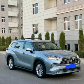 Toyota Highlander 2020