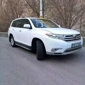 Toyota Highlander 2013