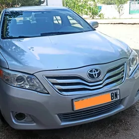 Toyota Camry 2010