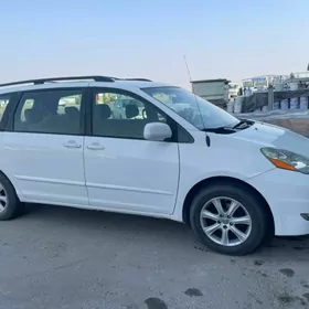 Toyota Sienna 2007