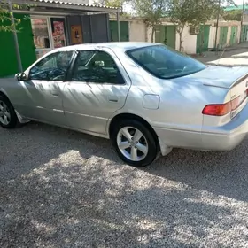 Toyota Camry 2000