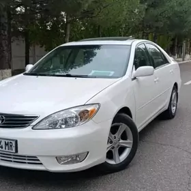 Toyota Camry 2004