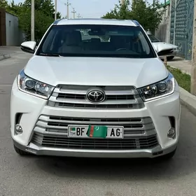 Toyota Highlander 2019