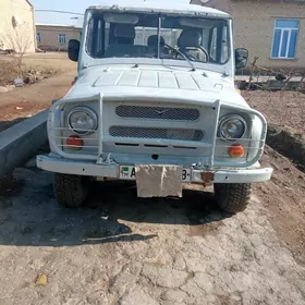 UAZ 469 2002