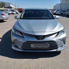 Toyota Camry 2018