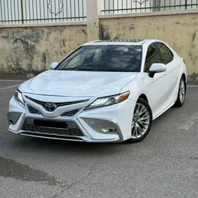 Toyota Camry 2020