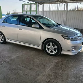 Toyota Corolla 2011