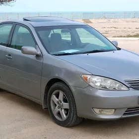 Toyota Camry 2005