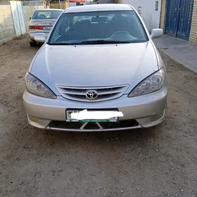 Toyota Camry 2005