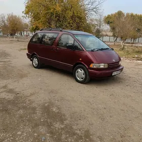 Toyota Previa 1991