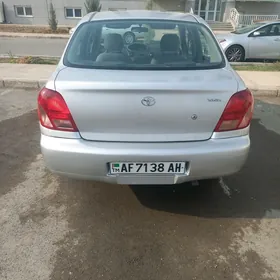 Toyota Echo 2002