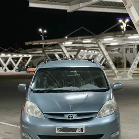 Toyota Sienna 2008