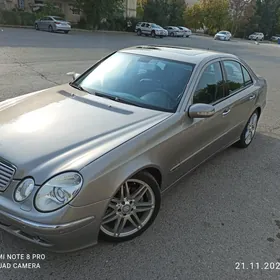 Mercedes-Benz E320 2003