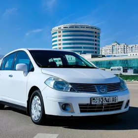 Nissan Versa 2010