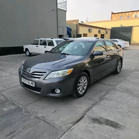 Toyota Camry 2011