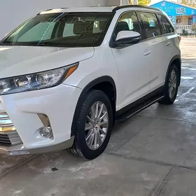 Toyota Highlander 2019