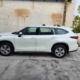 Toyota Highlander 2020