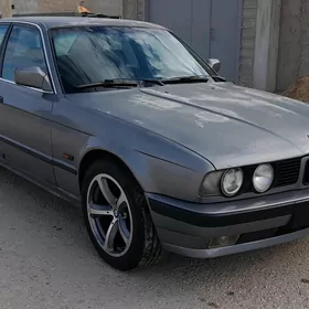 BMW 525 1990